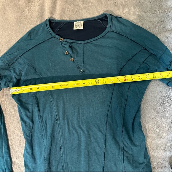 OM Booty Men’s Long Sleeved Shirt - like new - Picture 7 of 11